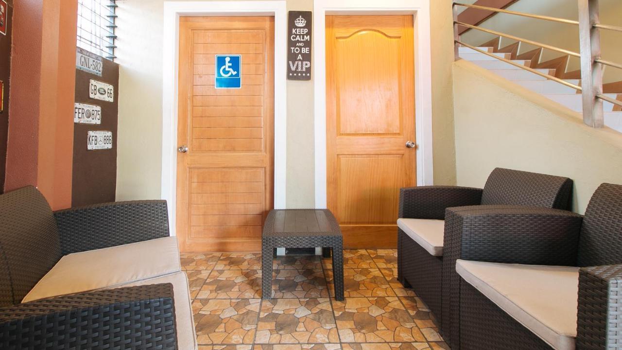 Reddoorz Plus Near Lapasan Plaza Cagayan De Oro Exteriör bild